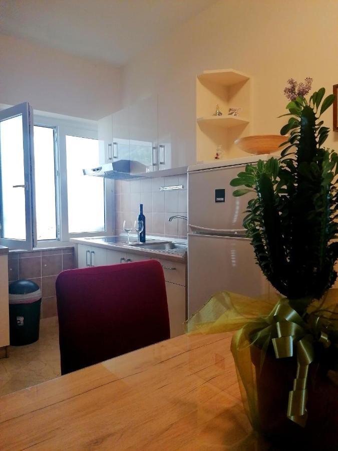 Apartments Melinda Baška Voda Екстериор снимка