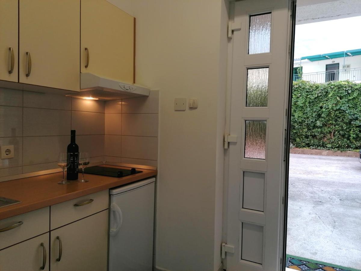 Apartments Melinda Baška Voda Екстериор снимка